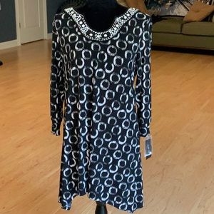 NEW Jeweled Neck Black & White Patterned Dress with 3/4 sleeves.